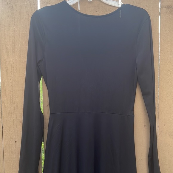 BLACK DRESS! - Picture 4 of 5